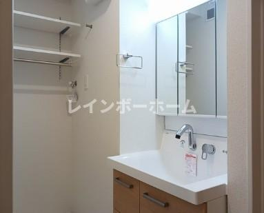ピアチェーレ光が丘の独立洗面台