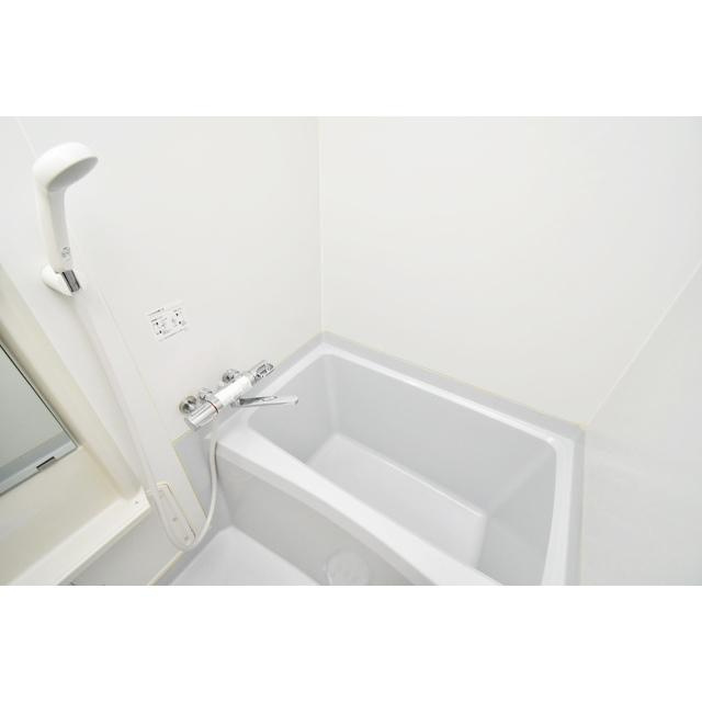 大阪市中央区和泉町１丁目の賃貸マンションの浴室