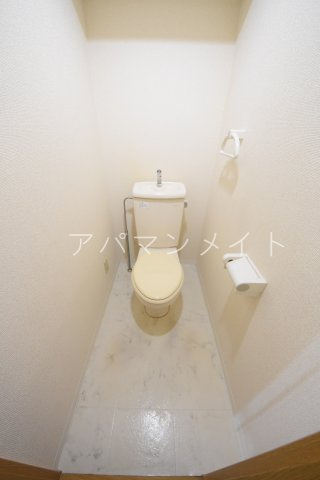 【トイレ】 | ヒルサイドクラタ | 落ち着いた色調のトイレです