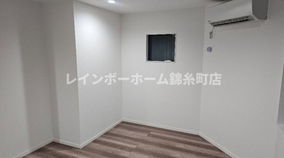 雨千平安楼の内装