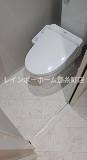 雨千平安楼のトイレ