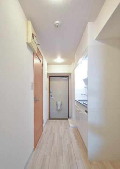 大阪市中央区和泉町１丁目の賃貸マンションの内装