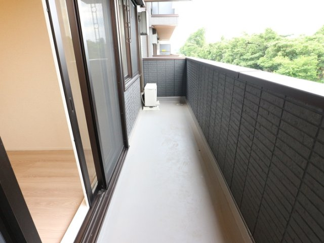 b-kubus(ビークブス)のバルコニー