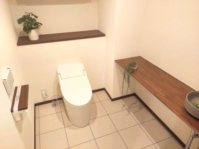 アールグラン宝塚のトイレ|温水洗浄便座付き