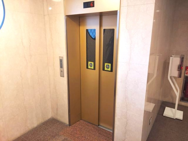 アールグラン宝塚のその他共用部分|エレベーター前