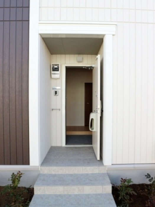 BLESS HOUSE柏西町　Dの玄関