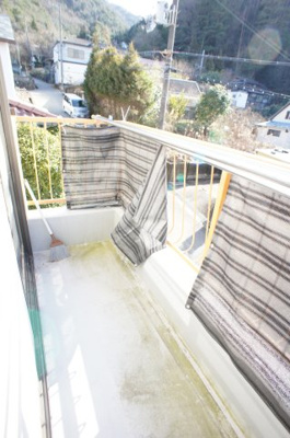 【バルコニー】 | 西宮市山口町船坂中古戸建 | 落ち着いた時間を過ごせるバルコニーです