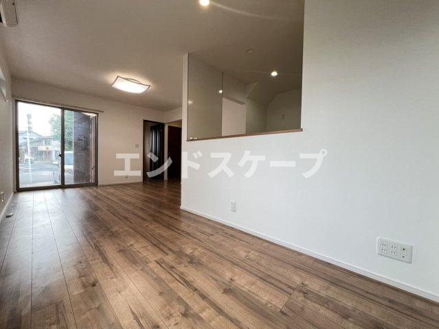 ヒナタハウス並榎の居間・リビング|高崎、前橋のお部屋探しはエンドスケープまで！お客様の理想お聞かせ下さい♪