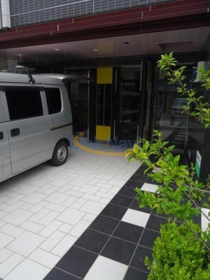 【エントランス】 | ビガーポリス14３松ヶ枝町