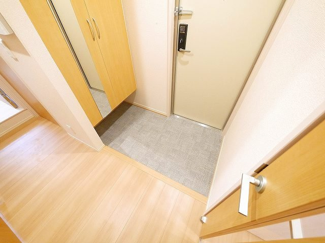 グランドレーヴェンの玄関|きれいな玄関です