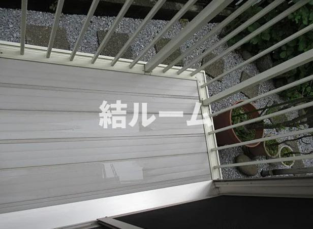 豊島区千早４丁目のアパートのバルコニー