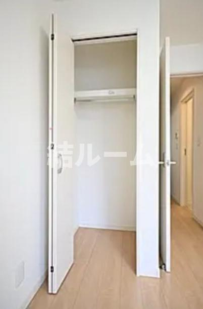 板橋区大山金井町のアパートの収納