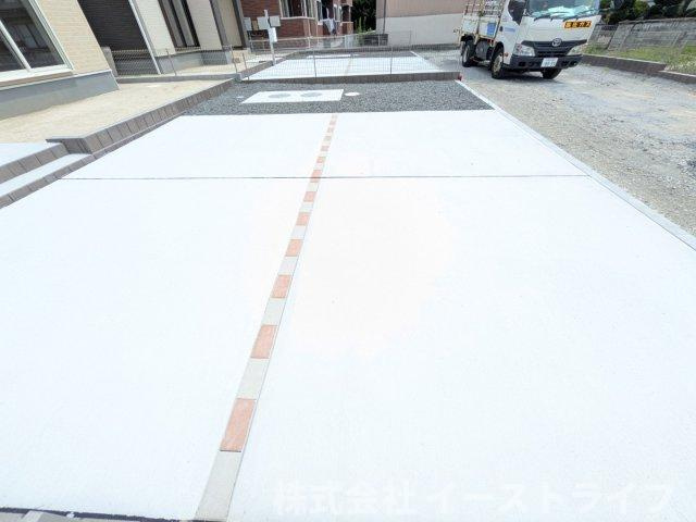 【新築戸建】　いわき市平下平窪3期　全3棟　長期優良住宅　の駐車場|2号棟写真　カースペースです。