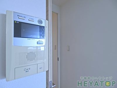 【セキュリティ】 | アルクス金山 | モニター付きドアホンで安心確認（同仕様写真）