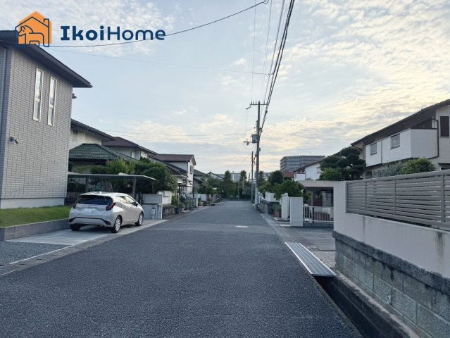 神戸市西区糀台4丁目　中古戸建の前面道路含む現地写真|●年中無休：当日予約可●車通りも少なく、お子様とのお散歩も安心してできる閑静な住宅地です！