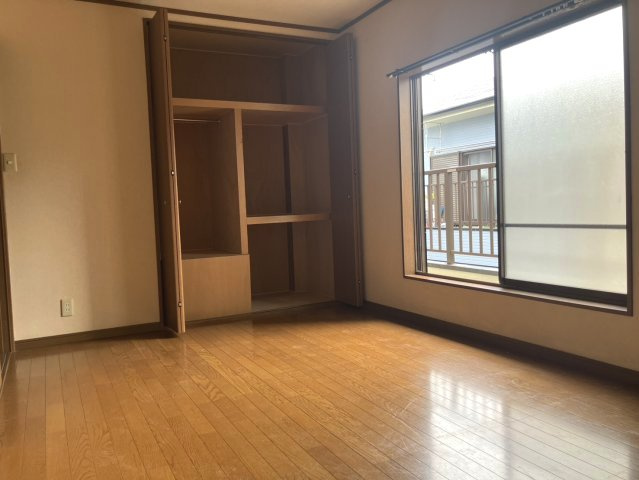 旭区新森6丁目中古戸建の洋室