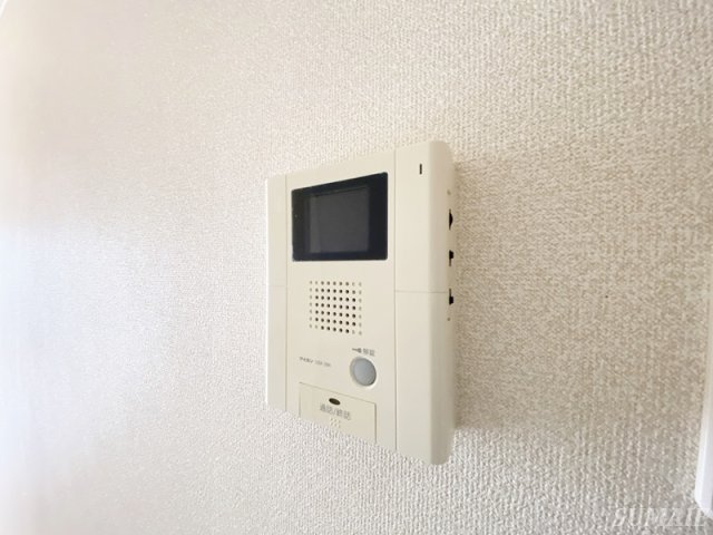 プリムベール新田のセキュリティ|モニター付きインターホンです☆