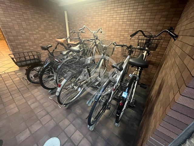 プレジオ新大阪のその他|駐輪場