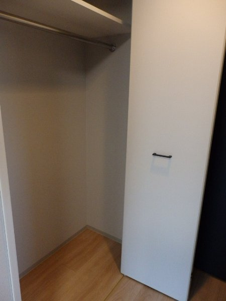 新品家具付きマンション北新宿9(KaGood東京)の収納