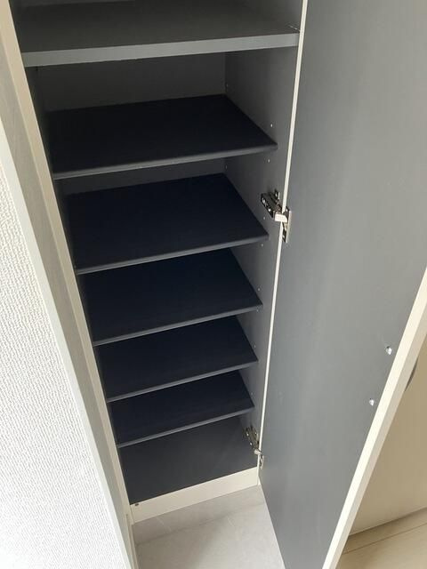 コーワヒルズ大泉の玄関