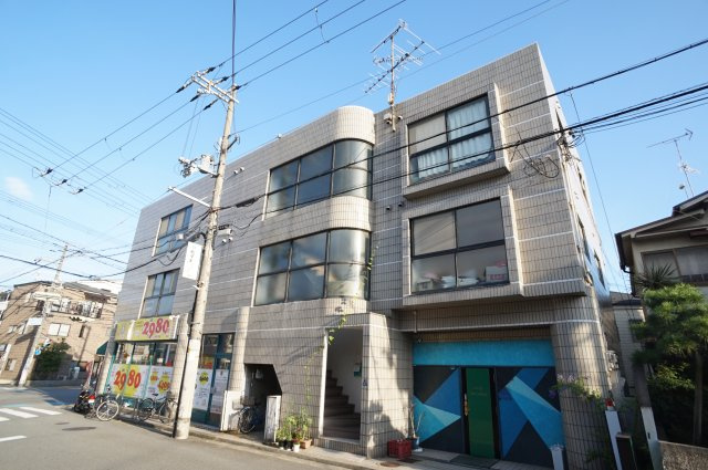サンパレス21逆瀬川Ⅲ