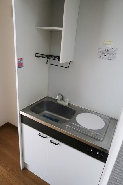 小平市学園西町１丁目の賃貸マンションのキッチン
