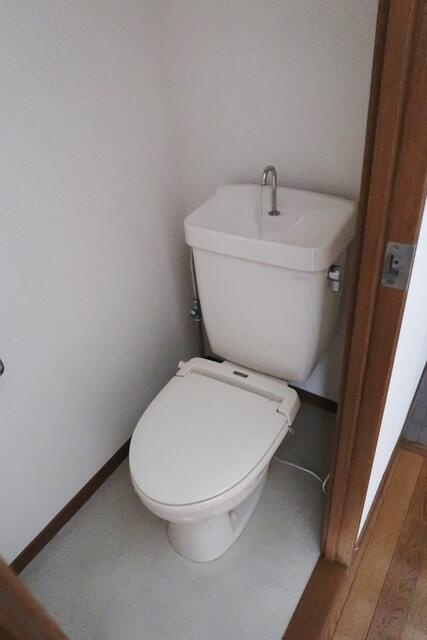 小平市学園西町１丁目の賃貸マンションのトイレ