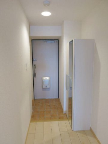 サンリット三建の玄関