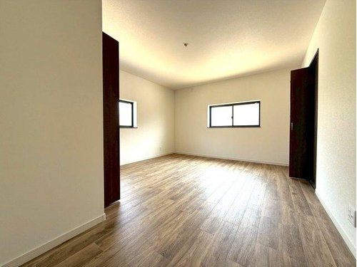 西宇部北５丁目一戸建ての洋室