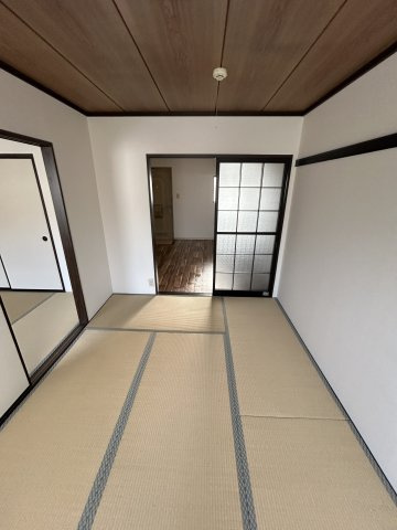 ファミール杉の和室