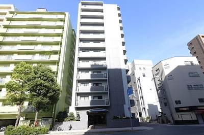 アルカディーナ天満橋リバーサイドの外観