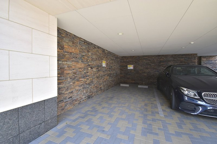 【駐車場】アスリート江坂Ⅱ番館 