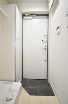 グランクオール潮見の玄関