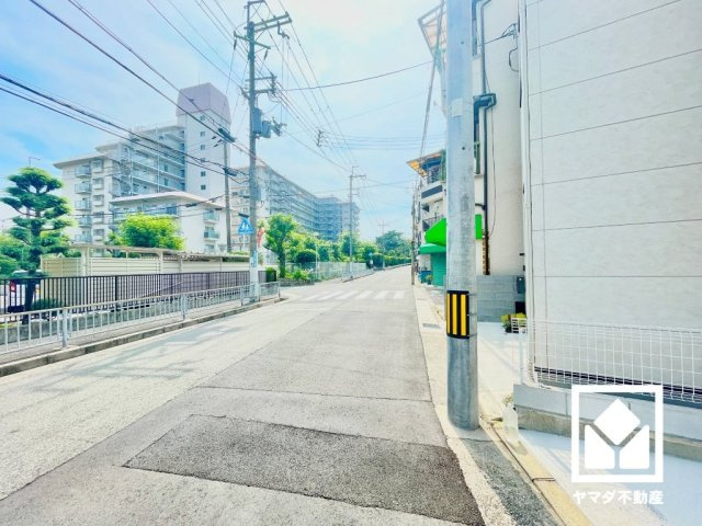 尼崎市武庫豊町３丁目の前面道路含む現地写真