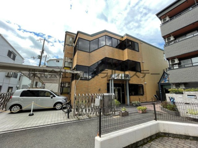 【外観】 | メゾンアバンテ | 駐輪場　２４時間使用可能ごみステーションあり