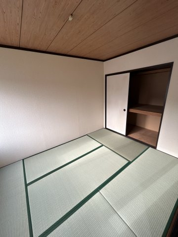 エステート尾久の和室