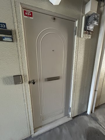 エステート尾久の玄関