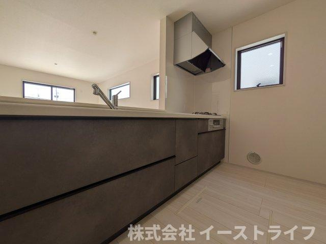 【新築戸建】　いわき市平下平窪3期　全3棟　長期優良住宅　の洋室|同社施工写真　家具などのインテリアともマッチしておしゃれ感が出しやすく、身の回りの整理がしやすいのも魅力な洋室です。
