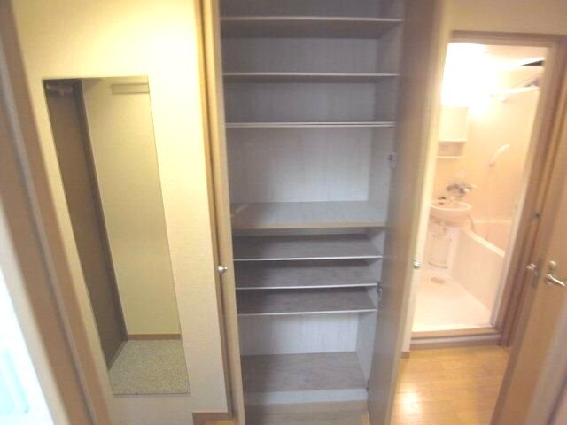 アピス三軒茶屋の収納