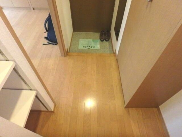 アピス三軒茶屋の玄関