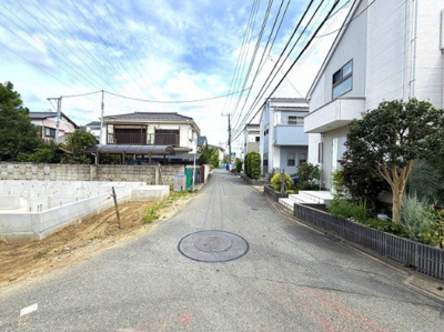 【外観】 | 【仲介手数料２２０万円が無料！】■４ＬＤＫ＋車庫■バス停まで２分■長期優良認定住宅■ＺＥＨ水準 | 【諸費用２２０万円ＯＦＦ！】
決算特別キャンペーン！
家計応援サービスの限界に挑戦中！
■耐震性能など住宅性能評価６項目で最高評価
■ＺＥＨ水準（エコ住宅）
■モデルハウス見学可
