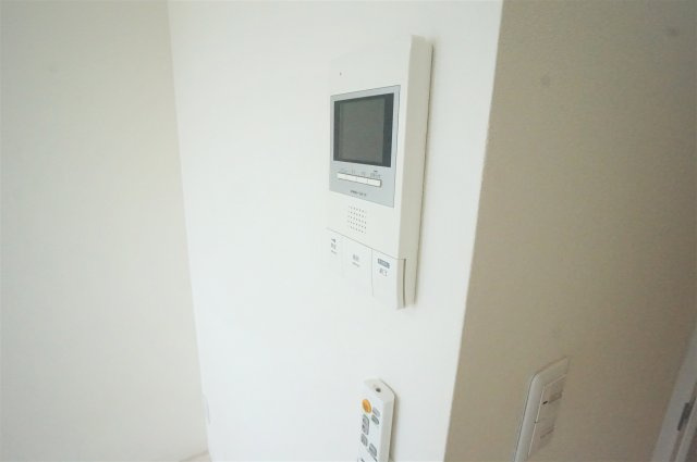 アイリスのセキュリティ|急な来客でもＴＶモニターホンで安心ですね