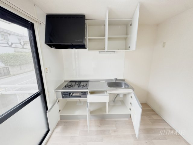 カーサカルムのキッチン|収納も豊富です！
