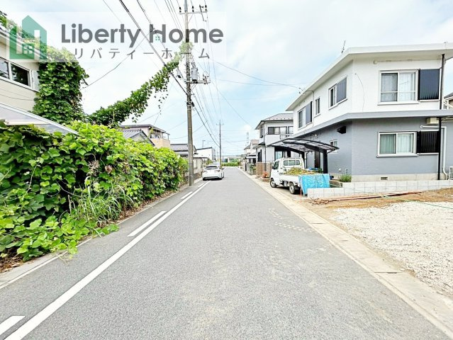 牛久市上柏田第9　新築戸建の前面道路含む現地写真