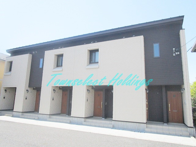 茅ヶ崎市小和田３丁目のアパート