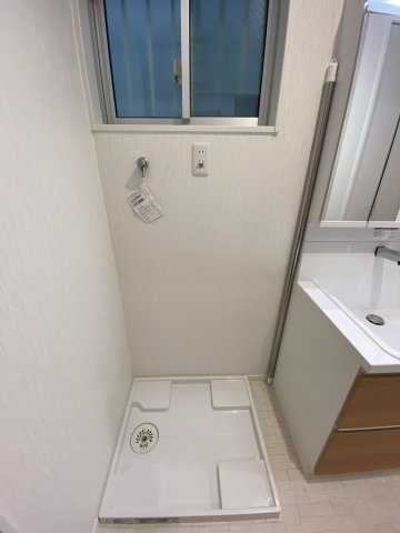 北区大将軍東鷹司町中古戸建のランドリースペース