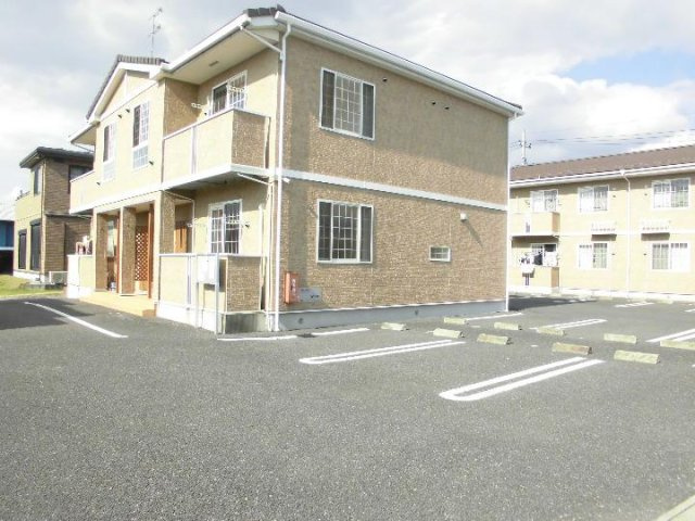 プチ　グレーヌＡの駐車場