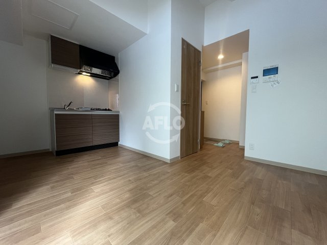SOAR SHINIMAMIYAの居間・リビング|SOAR SHINIMAMIYA　洋室