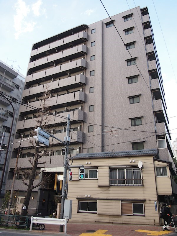 ルーブル羽田西の外観