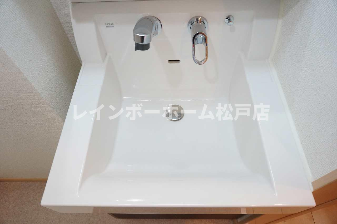 カームリー・カーサⅣ【仲介手数料：50％OFF】対象物件！の独立洗面台